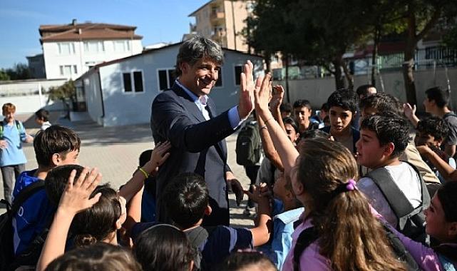 Öğrencilerden Kocaman’a sevgi seli.