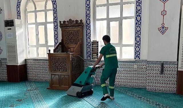 Osmangazi Belediyesi camilerde temizlik çalışması başlattı