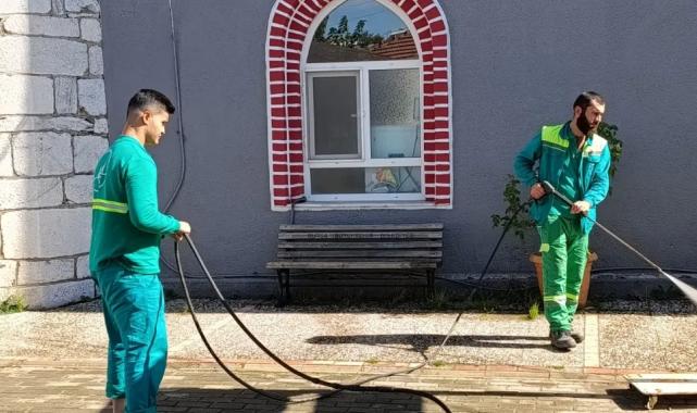 Osmangazi’deki camiler temizleniyor