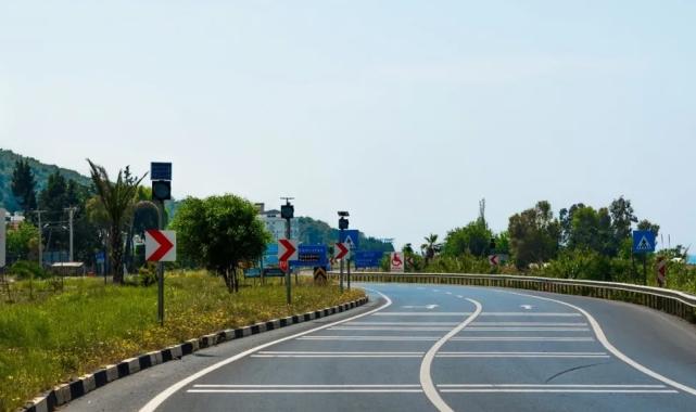 Otoyollardaki fiber ağ 8 bin kilometreye yaklaştı