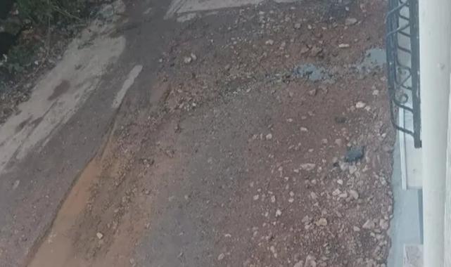 Panayır Mahallesi’nde patlayan su boruları isyan ettirdi