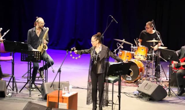 Pop-cazın büyüsü Bursalıları sardı