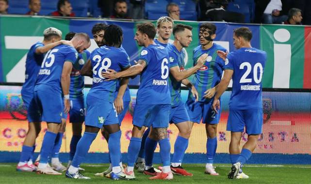 Çaykur Rizespor 2 – 1 Antalyaspor (Maç Sonucu) Rize evinde 3 puanla nefes aldı!