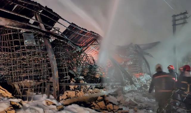 Sakarya’da kauçuk fabrikasında yangın