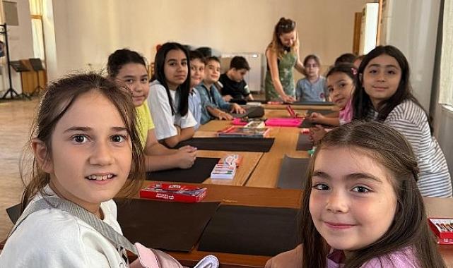 Salihli Belediyesi Himaye-i Etfal Binasında Resim ve Seramik Kursları Başladı