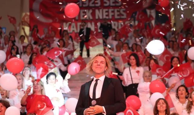 Soner Arıca ve 1923 Kadın Korosundan Cumhuriyetin 101’nci yılı anısına muhteşem konser 