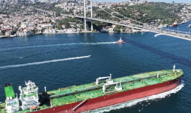 Türk boğazlarında hareketlilik… 20 yılda 2 milyona yakın gemi geçti