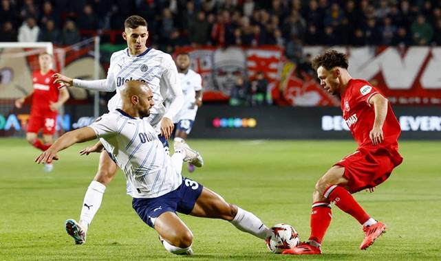 Twente 1 -1 Fenerbahçe (Maç Sonucu) Fener, Hollanda’dan puanla döndü
