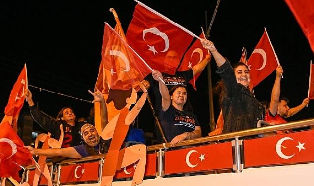 Yenişehir Belediyesi Cumhuriyet Korteji düzenledi