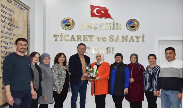 Akşehir Hanımeli Kadın Kooperatifi Üyelerinden Başkan Kalkan’a teşekkür ziyareti