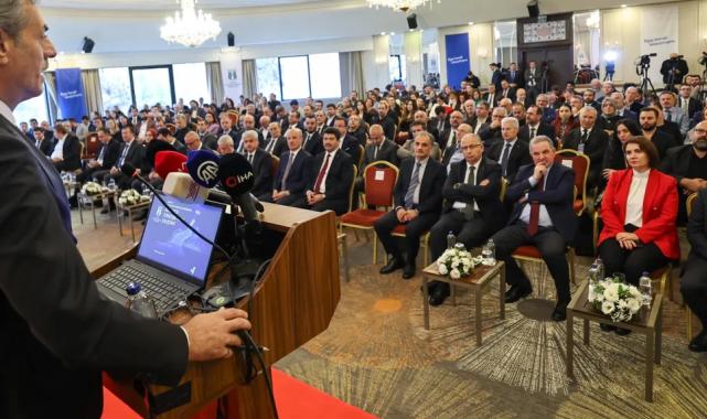 Alemdar : “Sakarya’yı doğru strateji ve hedeflerle daha ileriye taşıyacağız”