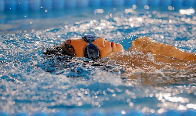 Aliağa’da Atatürk’ü Anma Yüzme Yarışması Düzenlendi