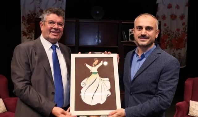 Alişan Kapaklıkaya’dan ‘Sevgi Bahçesinin Bahçıvanı’