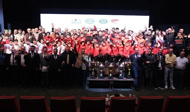 Amatörün yanında daima Büyükşehir var