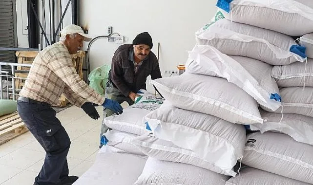 Antalya Büyükşehir’den Korkutelili üreticilere 60 ton buğday desteği