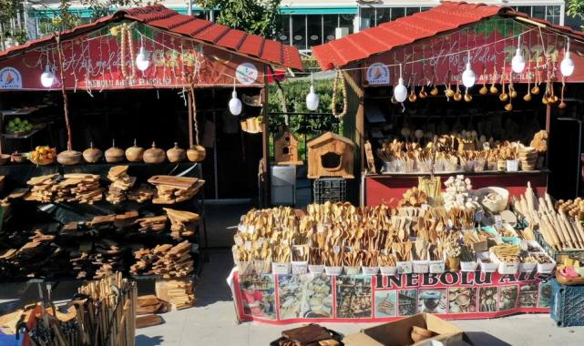 Antalya Muratpaşa yeni yıla hazırlanıyor