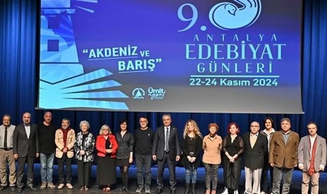 Antalya Muratpaşa’da demokrasi için sanat