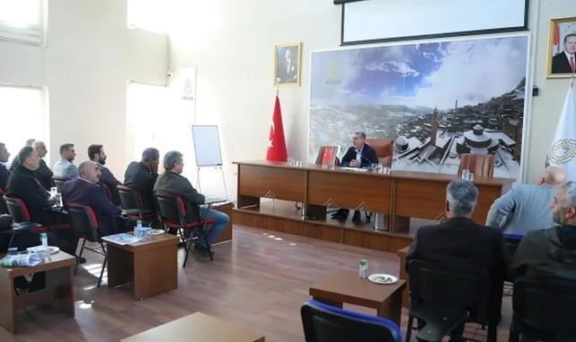 Artuklu’da muhtar buluşmaları