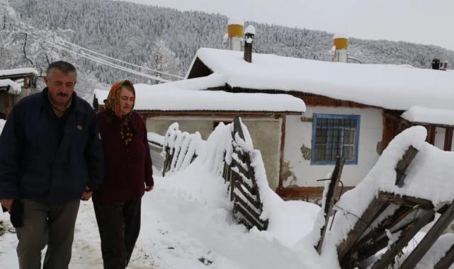 Artvin’de yollar bu kez kanser hastası için açıldı