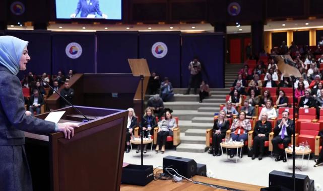 Bakan Göktaş: Kadın varsa gelecek vardır