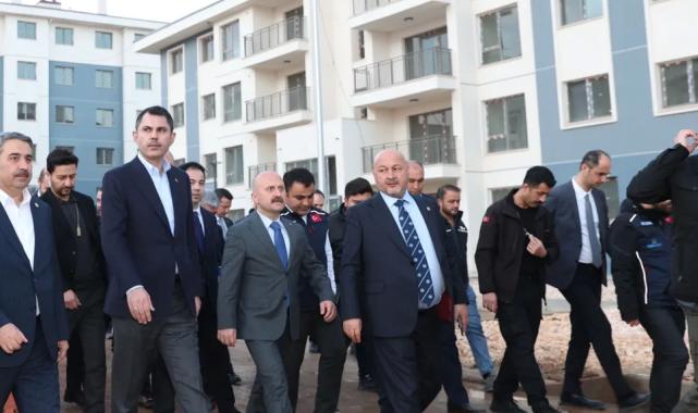Bakan Kurum’dan en büyük şantiyeye yakın mercek