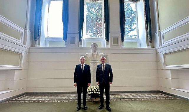 Bakü’de sıkı dostluk