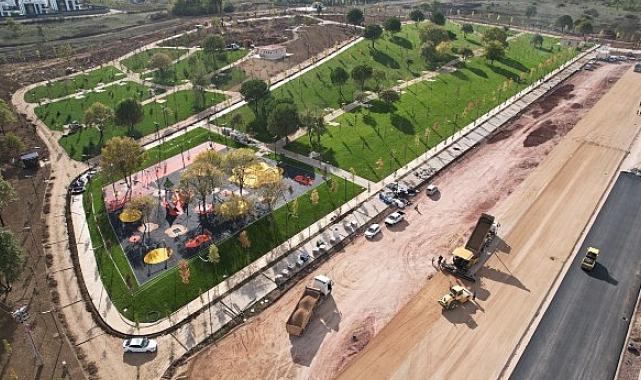 Başiskele Millet Bahçesi gün sayıyor; Mahmut Çavuş Caddesi trafiğe açıldı