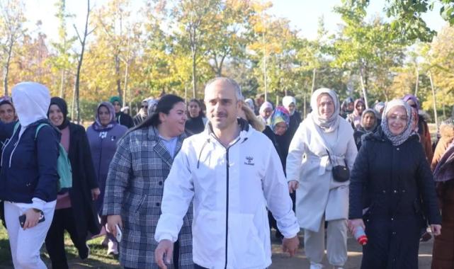 Başkan Çiftçi vatandaşlarla sabah yürüyüşünde
