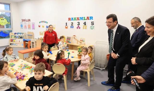 Başkan İmamoğlu miniklerle sohbet etti, velilerle dertleşti