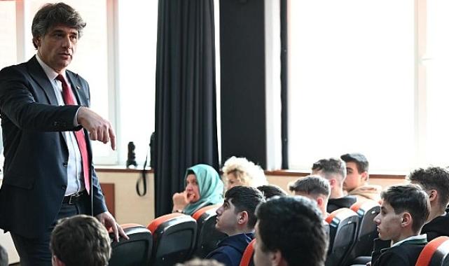 Başkan Kocaman, gençleri dinlemeye devam ediyor