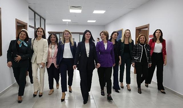 Başkan Ovalıoğlu: “Ömrüm cam tavanları yumruklayarak geçti”