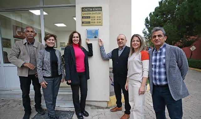 Başkan Ünsal’dan 9 öğrenci okutan siteye teşekkür plaketi