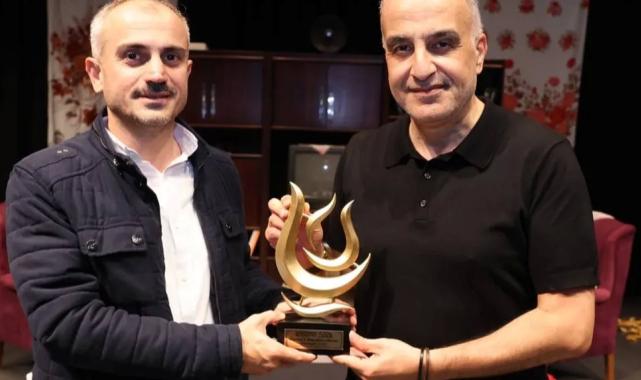 Bekir Develi Çayırovalı okurlarla buluştu