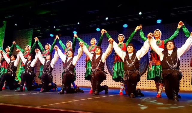 “Bizim Renklerimiz” Atatürk Kültür Merkezi’nde seyirciyle buluşuyor!