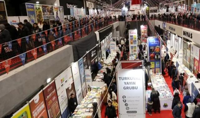 Bursa İnegöl Kitap Fuarına ziyaretçi akını