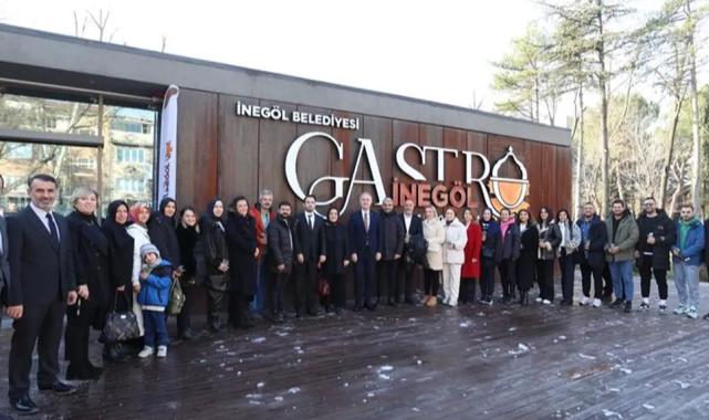 Bursa İnegöl öğretmenlerine  özel kutlama