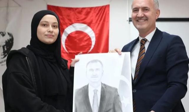 Bursa İnegöl’de Başkan Taban’a ‘Genç Bakış’tan sürpriz hediye