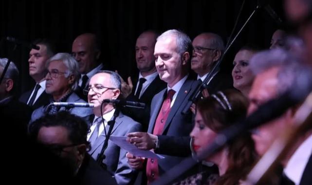 Bursa İnegöl’de TSM gecesinde Başkan Taban da koroya dahil oldu