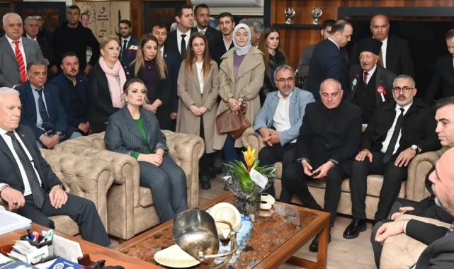 Bursa’da Başkan Bozbey’den Orhangazi’deki fabrikalara ‘vergi’ çağrısı