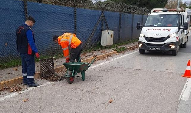 Büyükşehir’den mazgal ve menfez temizliği