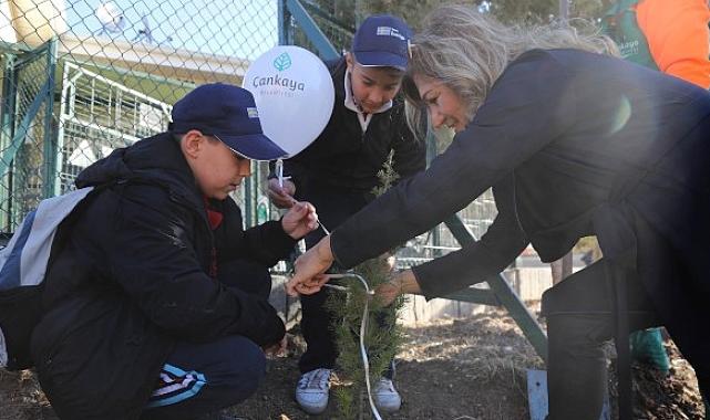 Çankaya’da Fidanlar “Milli Ağaçlandırma Günü” İçin Dikildi