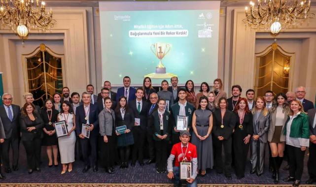 Darüşşafaka koşucularıyla buluştu