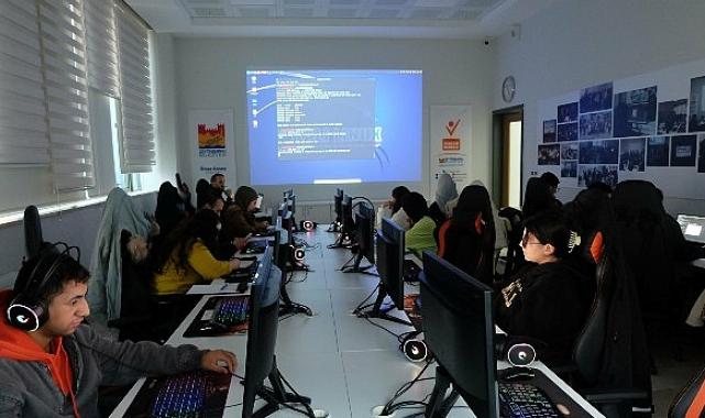 Dijital Ortamda Bilgi Güvenliği İçin ‘Siber Güvenlik Atölyesi’ Eğitimleri