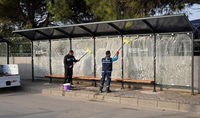 Duraklar periyodik olarak temizleniyor