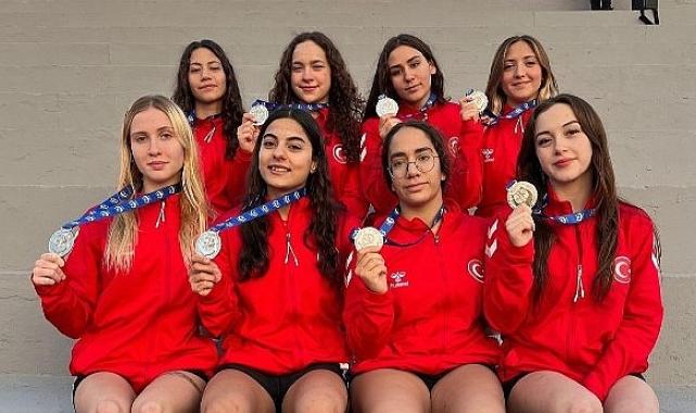 Egeli 15 milli sporcu, Sualtı Ragbisi Avrupa Şampiyonası’nda ay- yıldızlı formayla mücadele etti