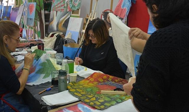 Egeli Gençler, Kumaşlarla Cumhuriyet’e Renk Katıyor