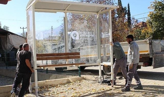 Elmalı’nın dört mahallesine otobüs durağı