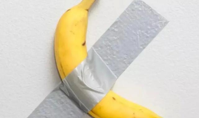 En pahalı muz! Duvara bantlı ama rekor fiyata satıldı!