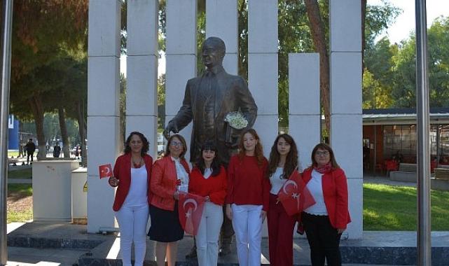 EÜ Hemşirelik Fakültesinden “Cumhuriyet Yürüyüşü -Kırmızı Beyaz Yürüyüş”