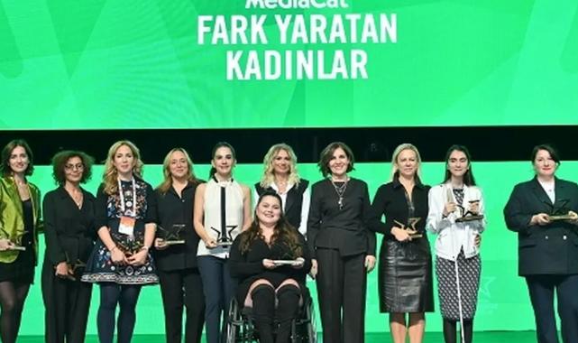 Fark yaratan kadınlar sahnede ışıldadı